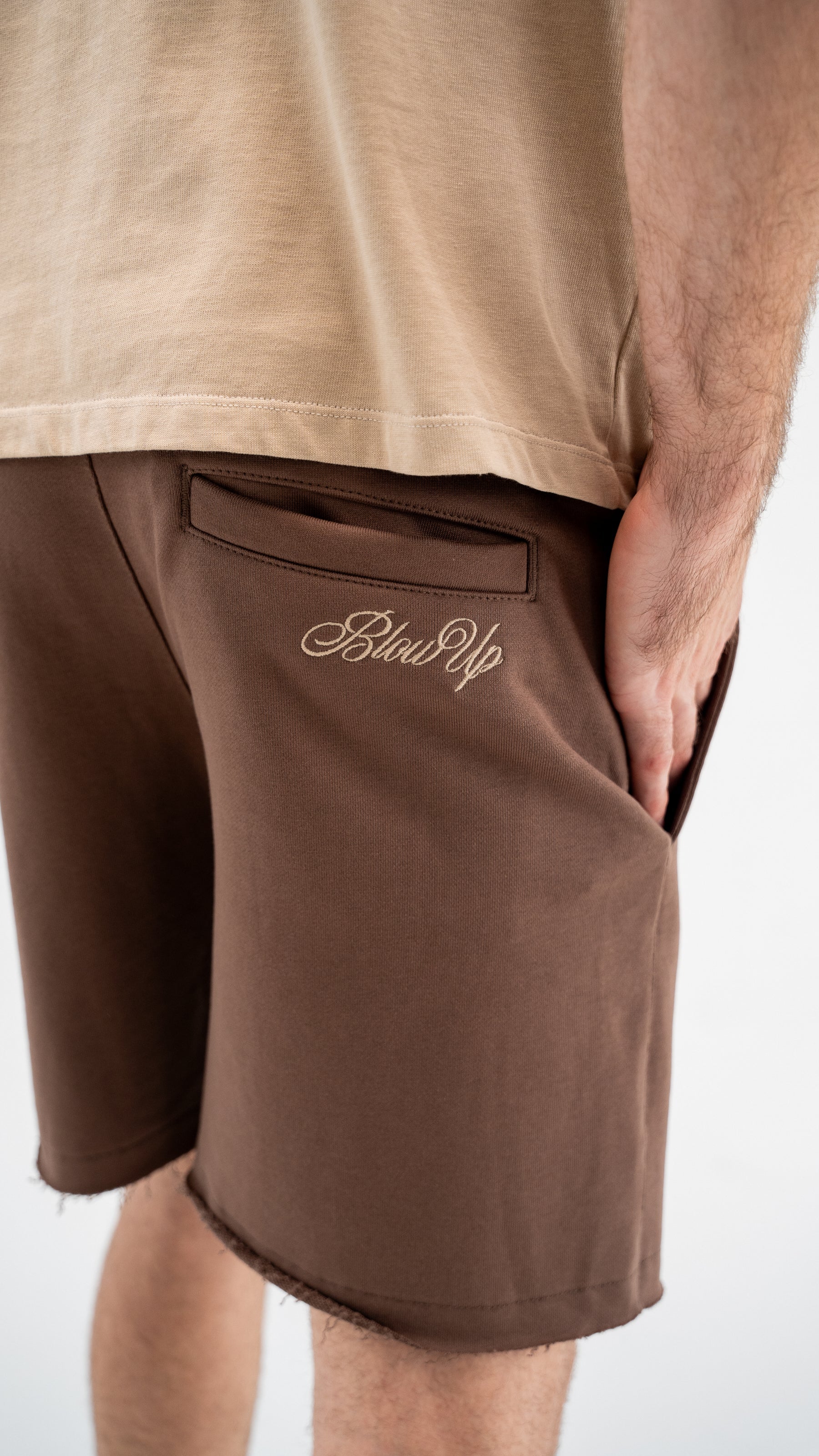 BM16-9010 - BROWM SHORT