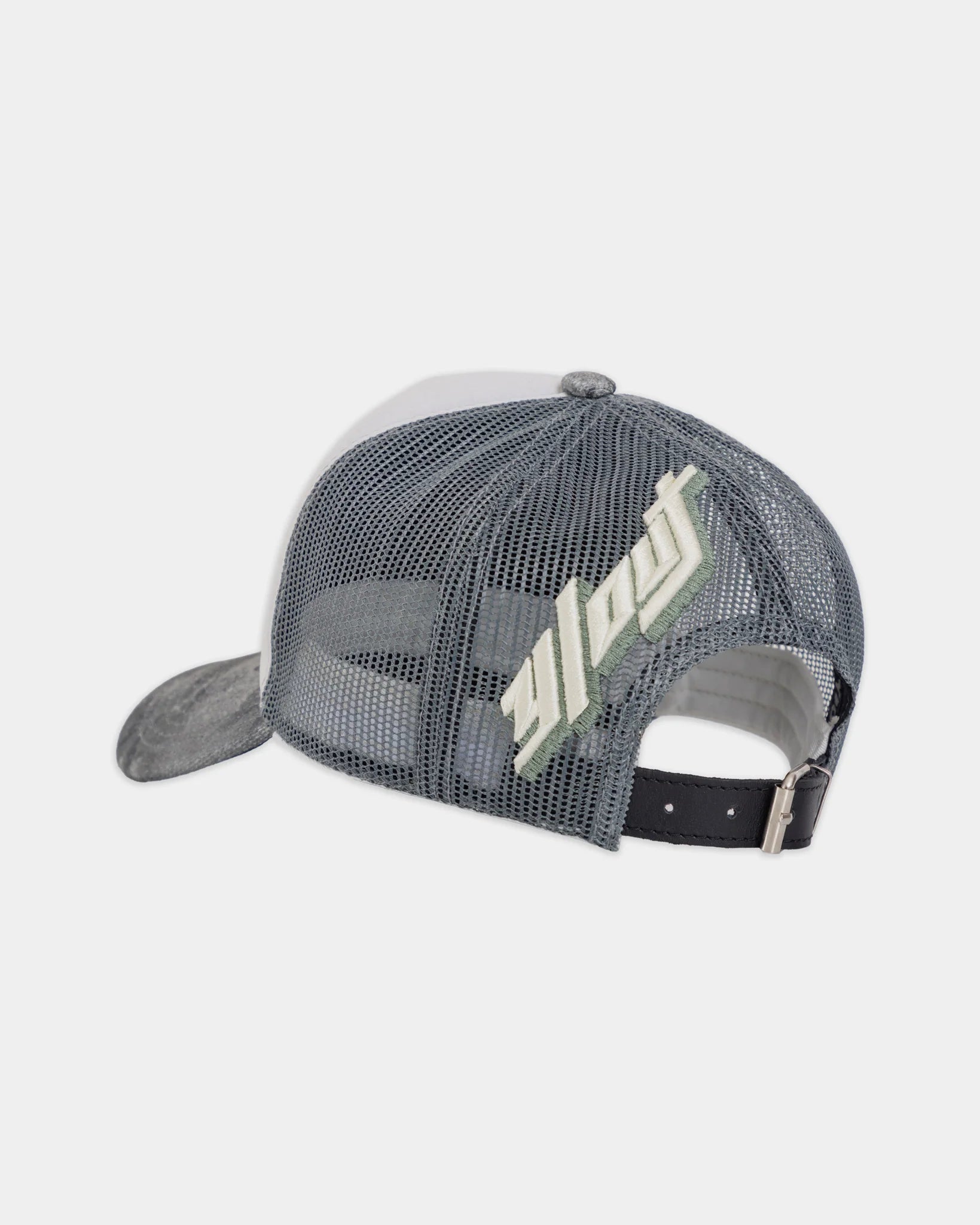 C054 - CAMO TRUCKER CAP