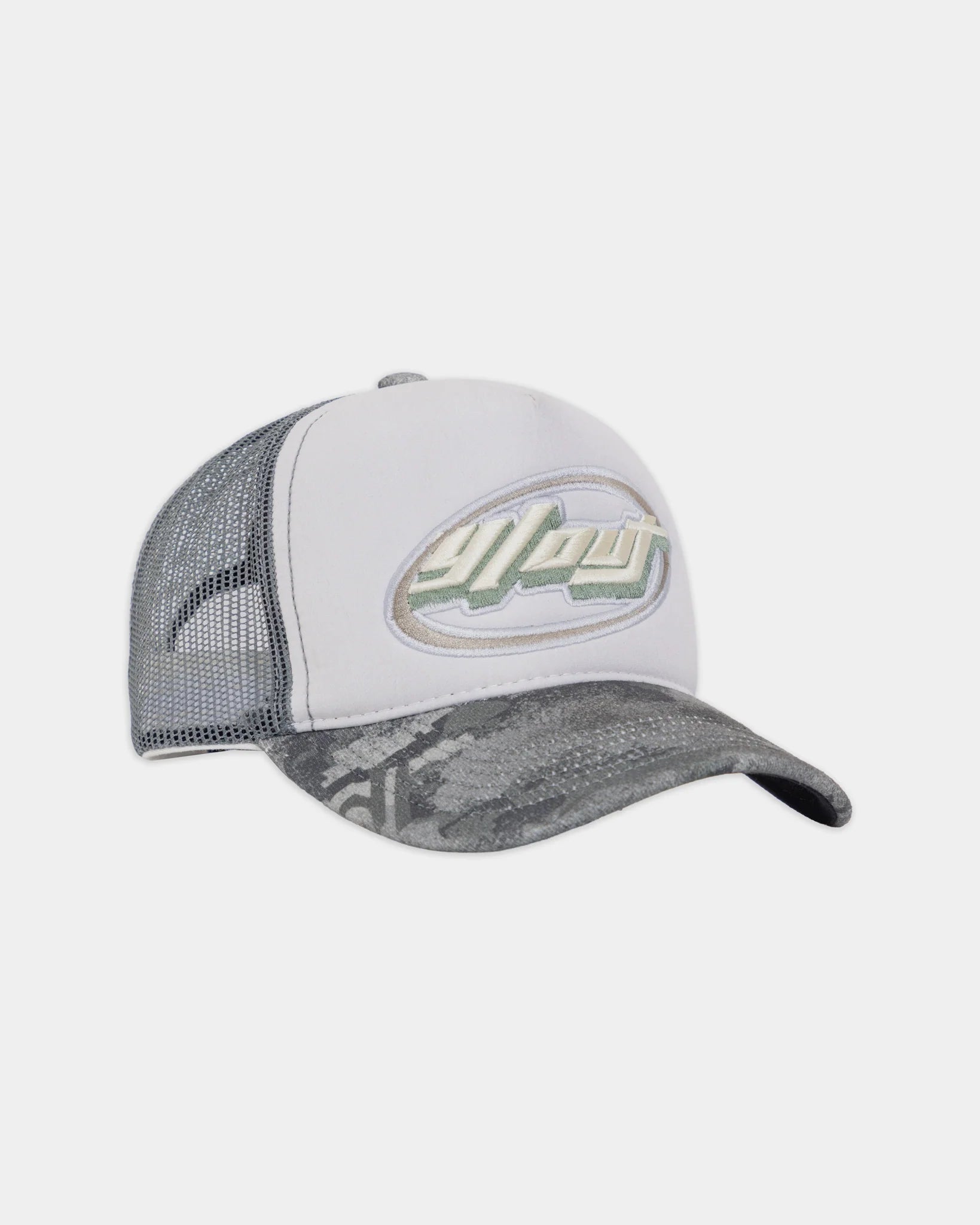 C054 - CAMO TRUCKER CAP