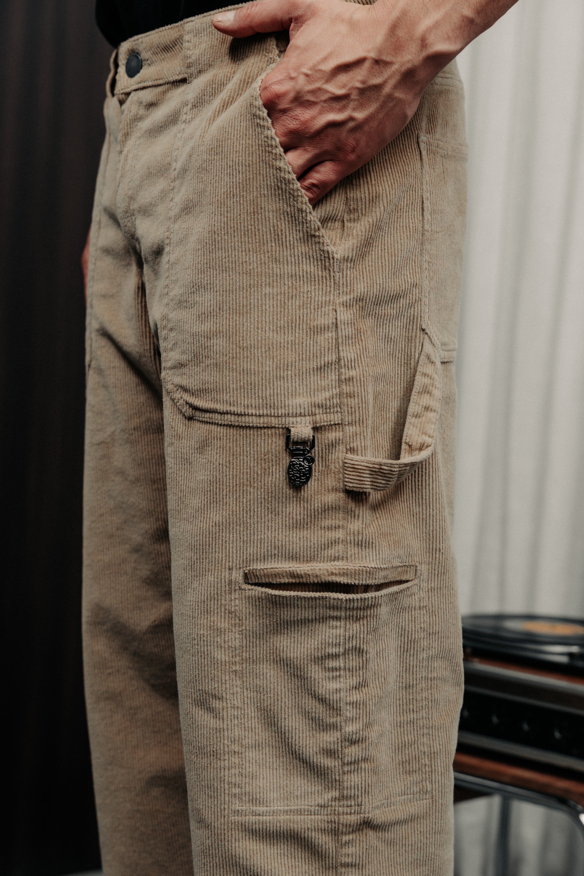 PN12-9019 - SAND CORDUROY PANTS