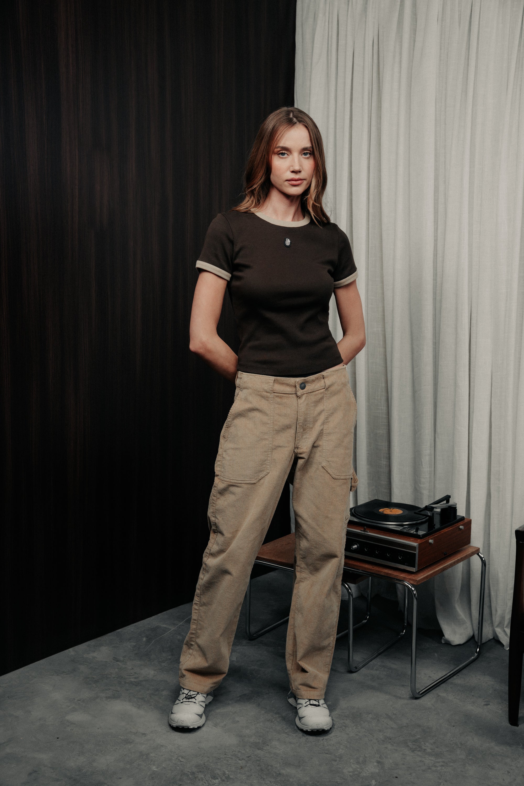 C8M-9010 - SHORT SLEEVE BROWN TOP