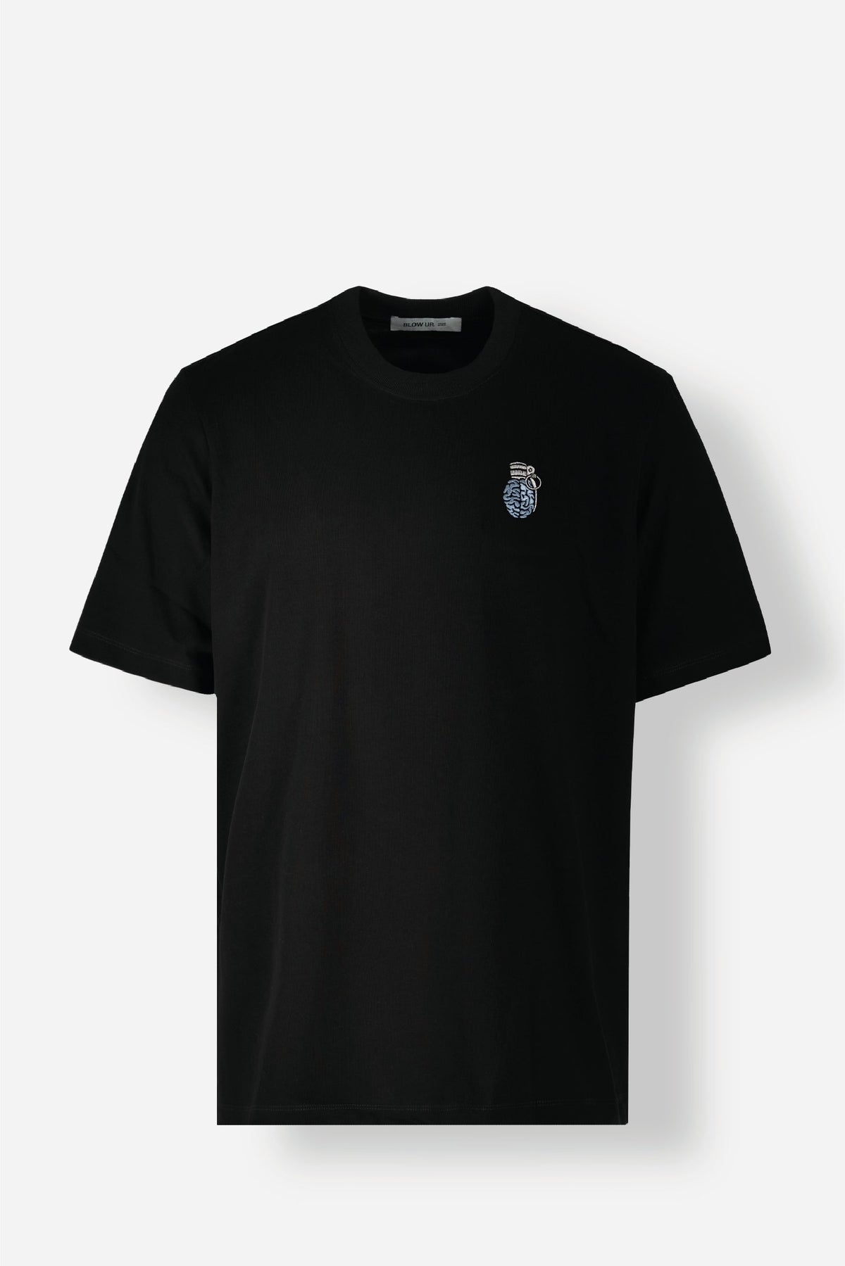 CLF11-1100 - BLACK CLASSIC FIT T-SHIRT