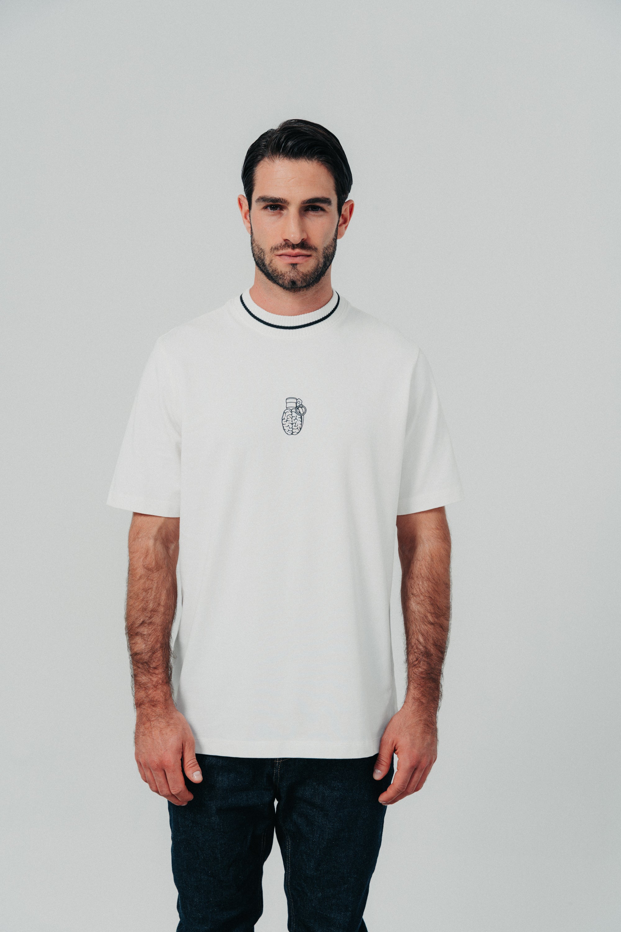 CLF12-1010 - CLASSIC FIT T-SHIRT