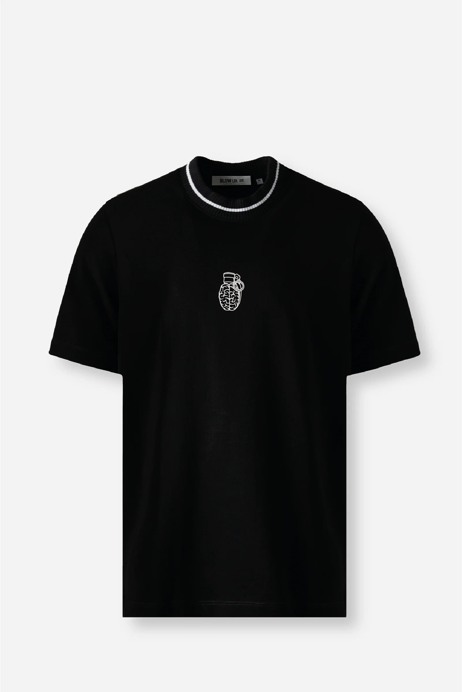 CLF12-1100 - BLACK CLASSIC FIT T-SHIRT