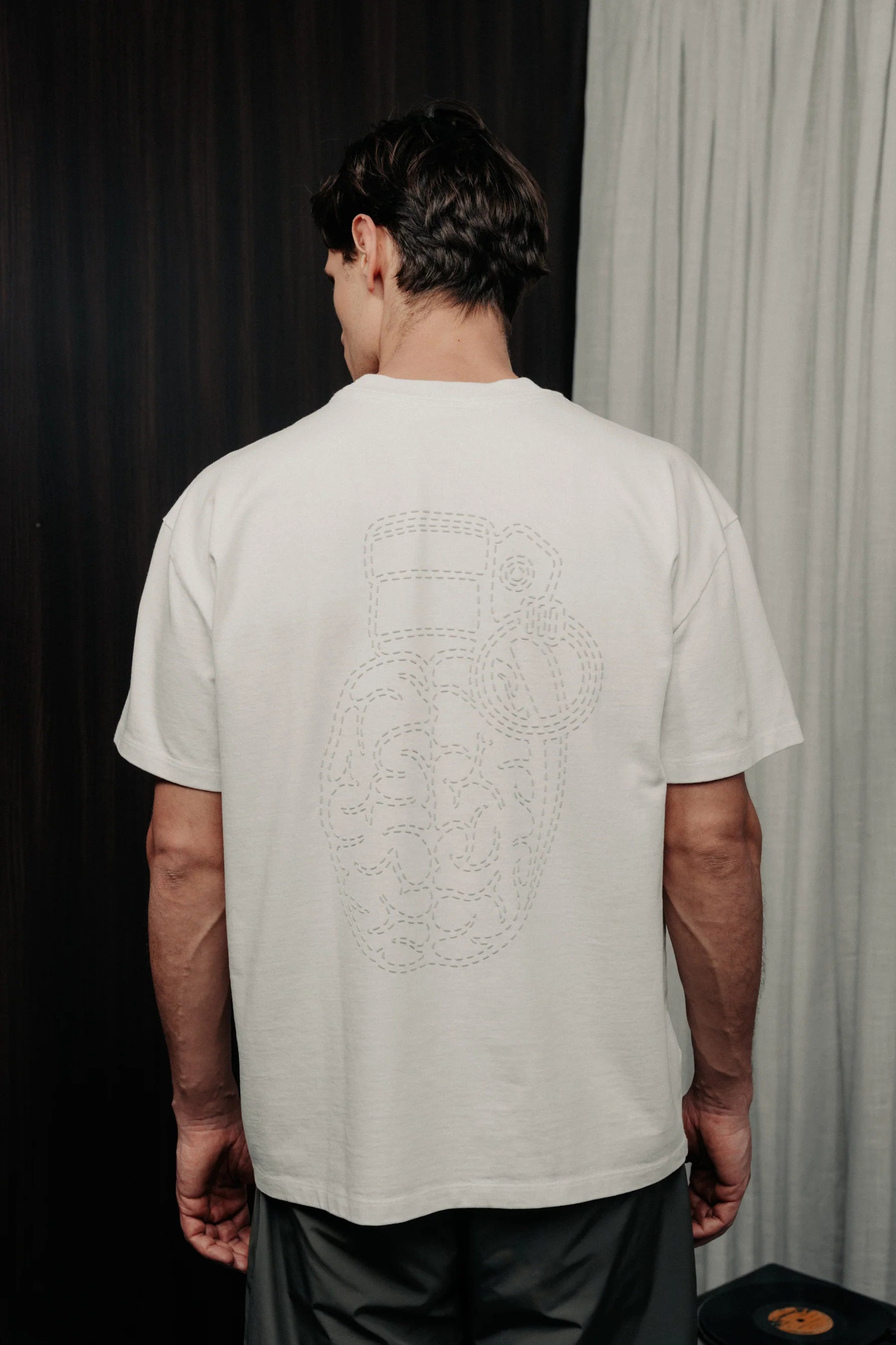 CLF4-1010 - IVORY CLASSIC FIT T-SHIRT