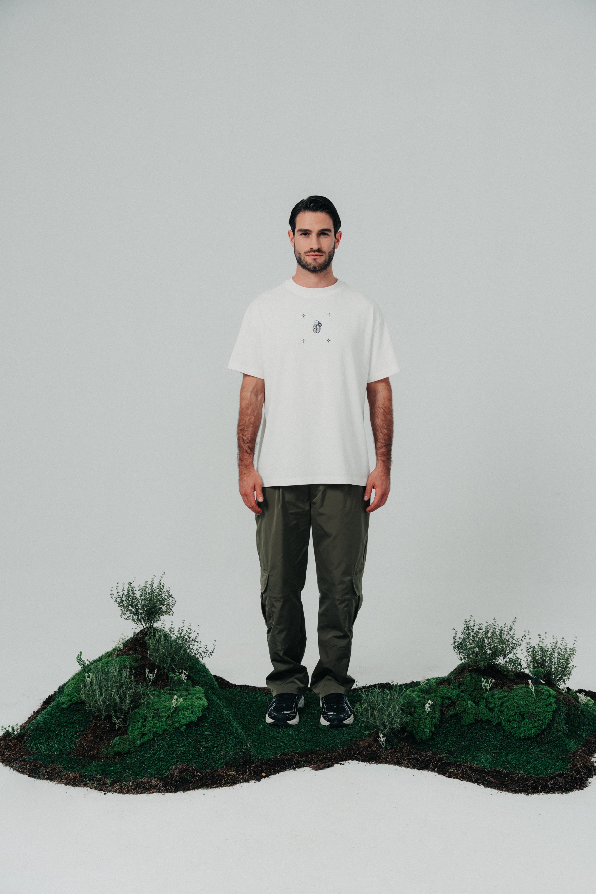 CLF6-1010 - IVORY CLASIC FIT T-SHIRT