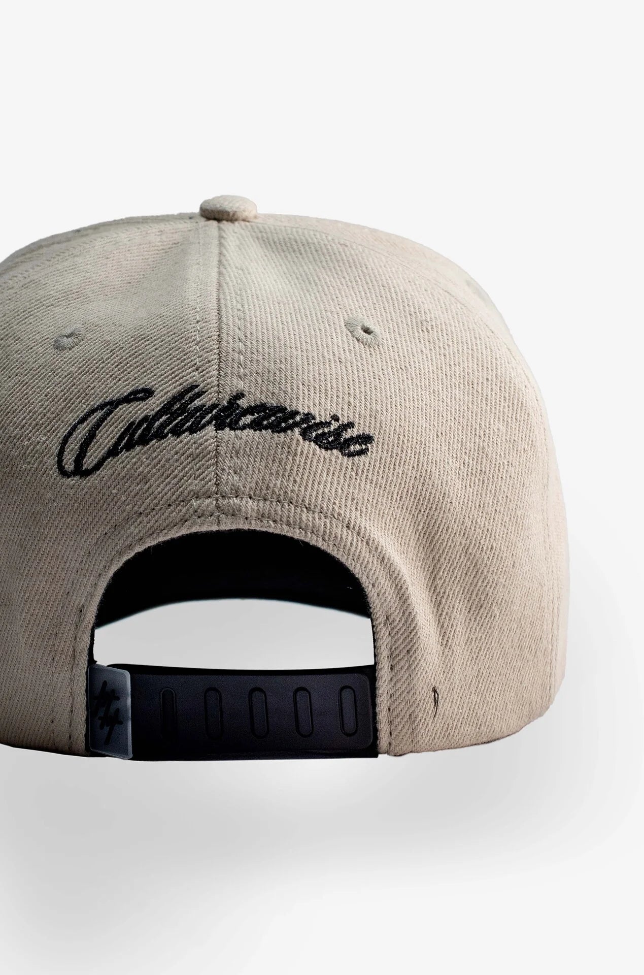 CWQ7-C01 - GORRA LOGOS BEIGE