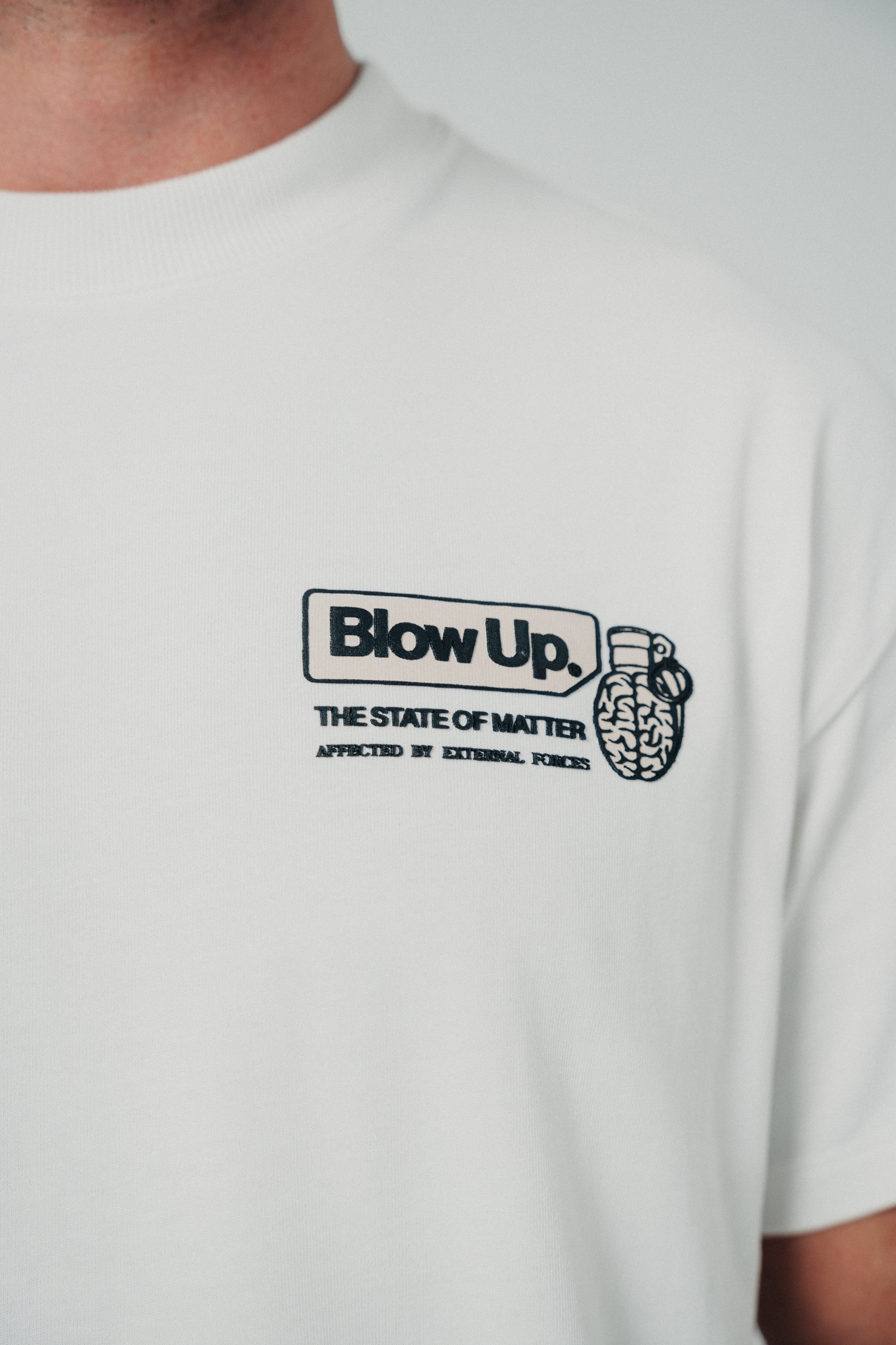 CR36-1010 - IVORY REGULAR FIT T-SHIRT
