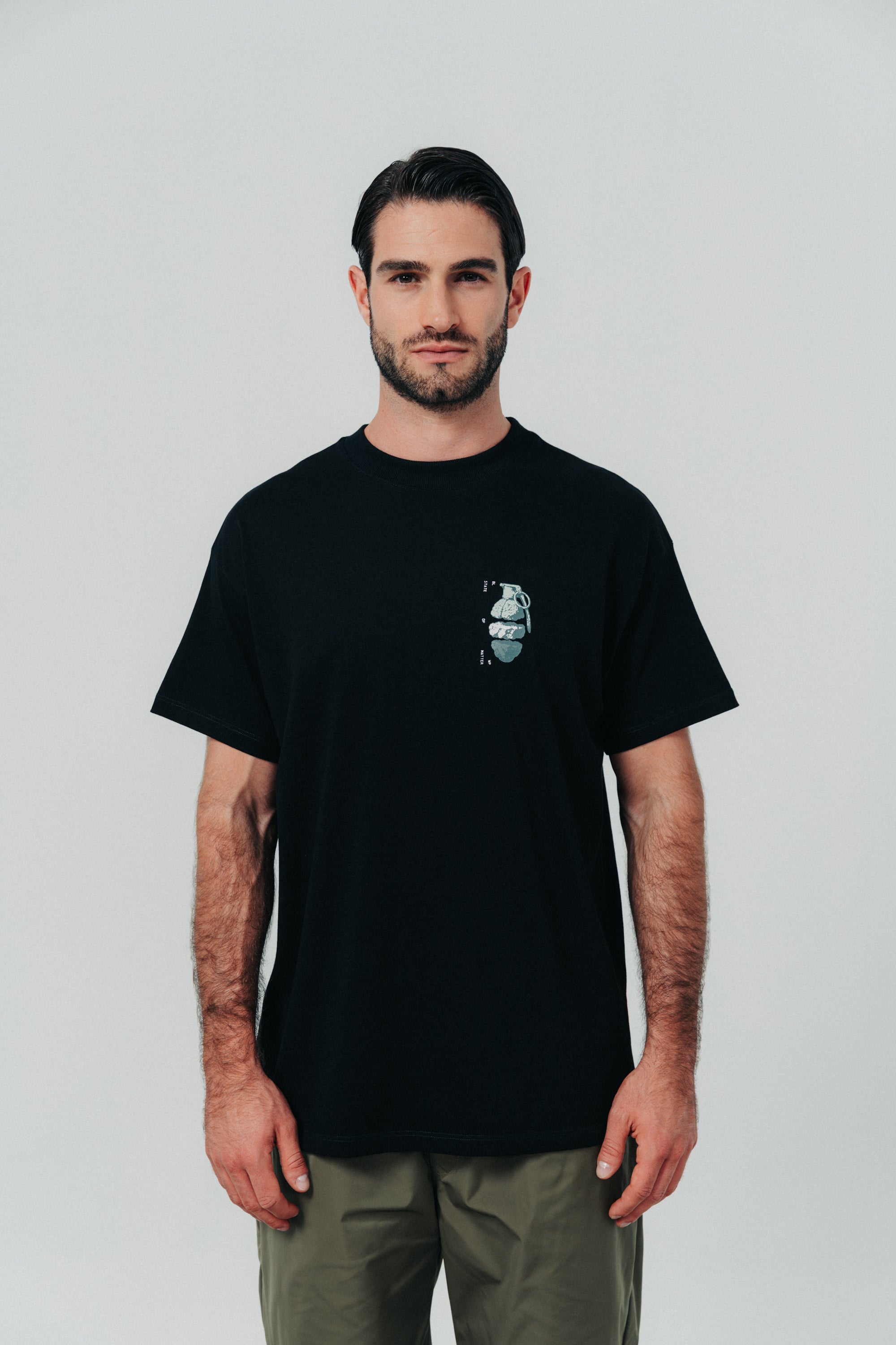 CR34-1100 - BLACK REGULAR FIT T-SHIRT