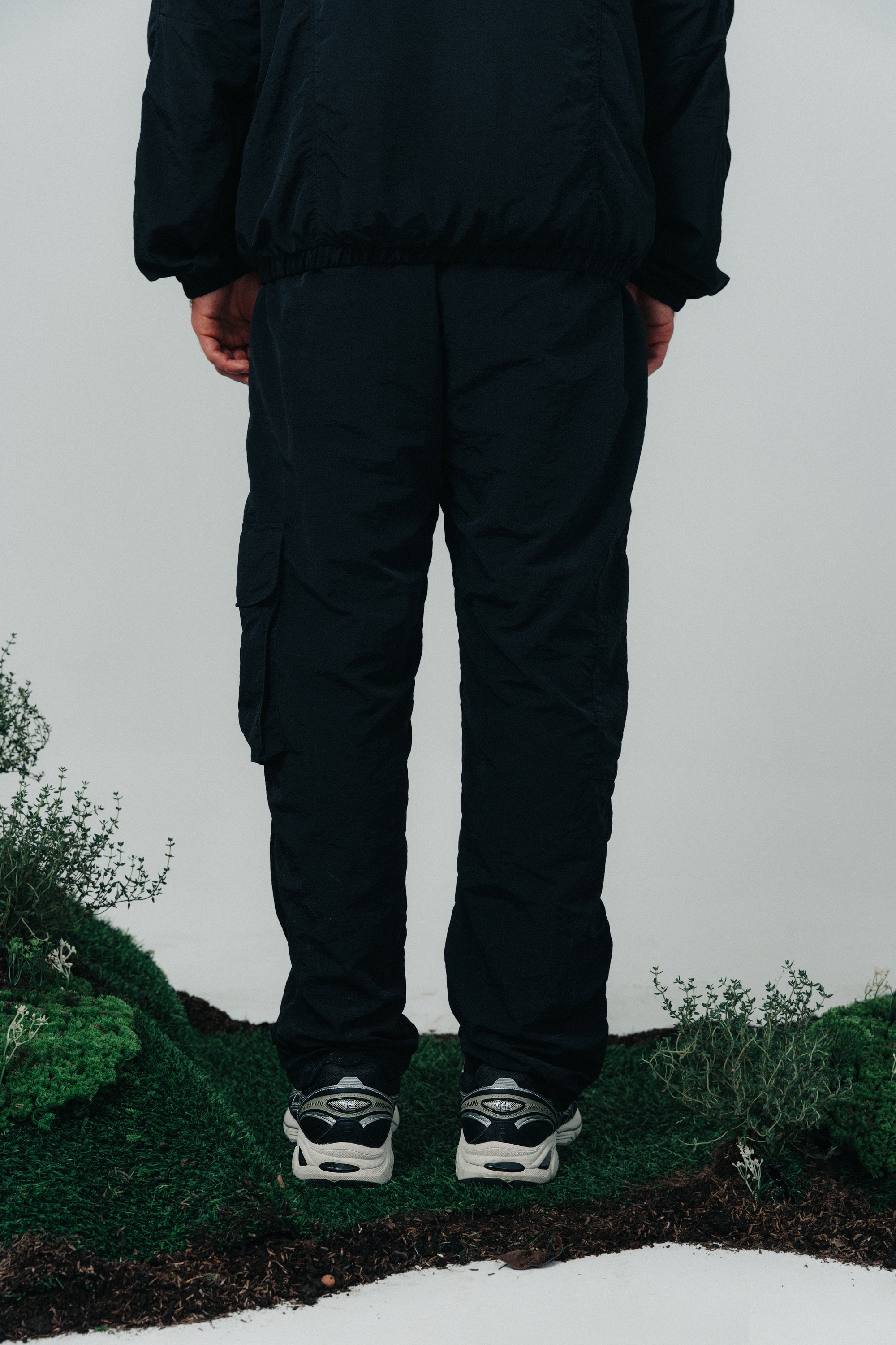 JG3-1100 - BLACK WINDBREAKER JOGGER