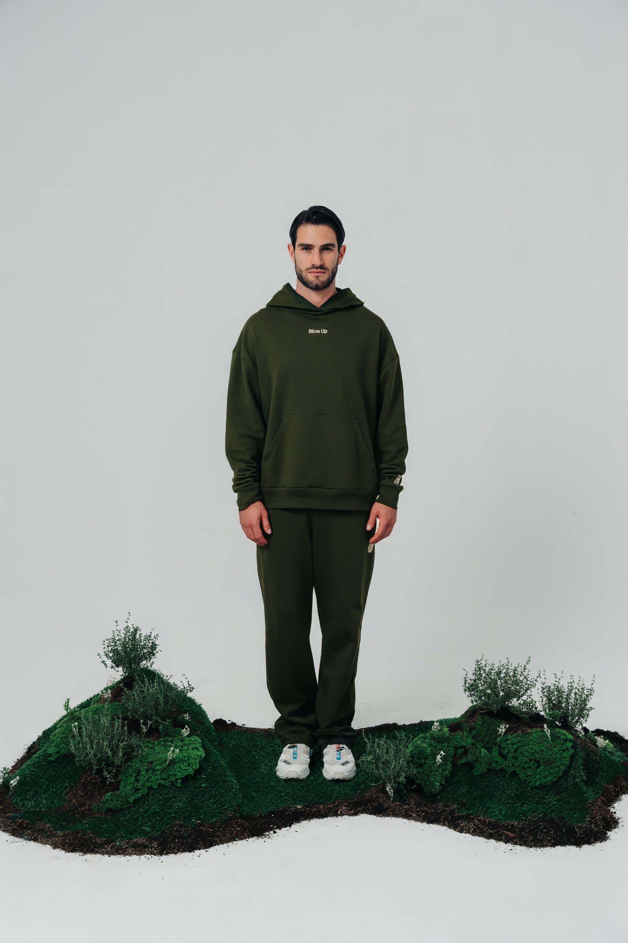 B33-7006 - GREEN HOODIE