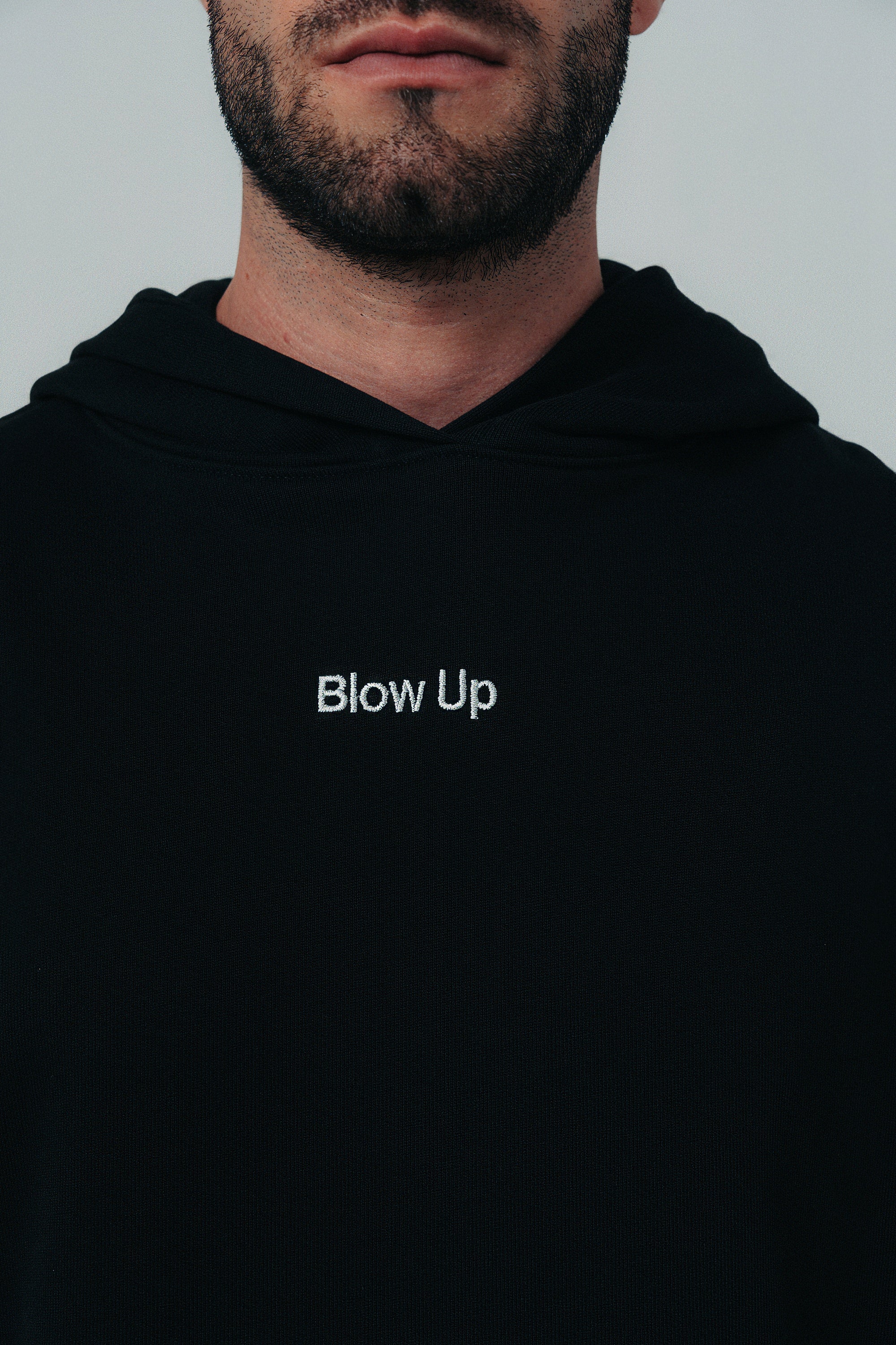 B33-1100 - BLACK HOODIE
