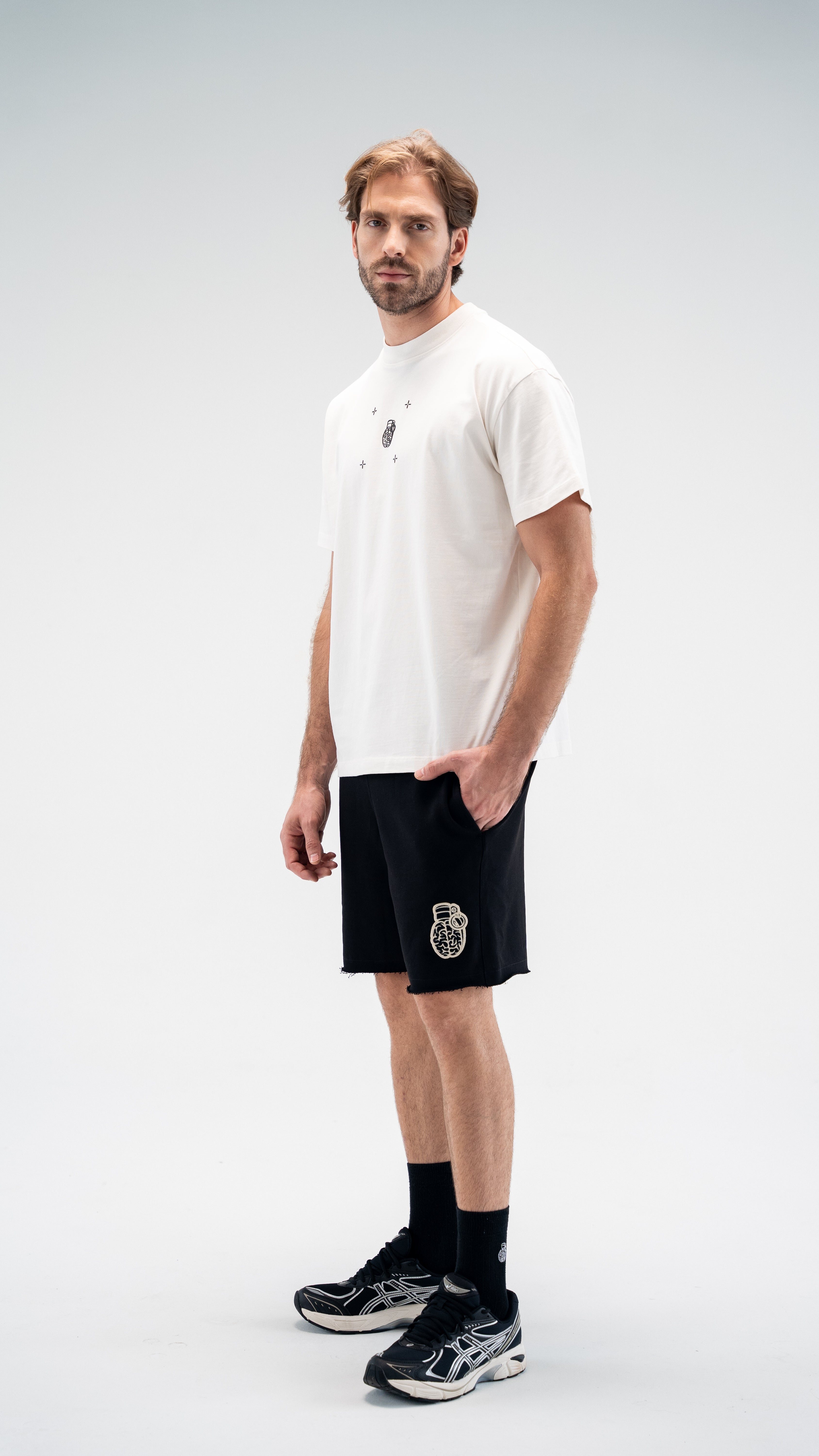 BM16-1100 - BLACK SHORT