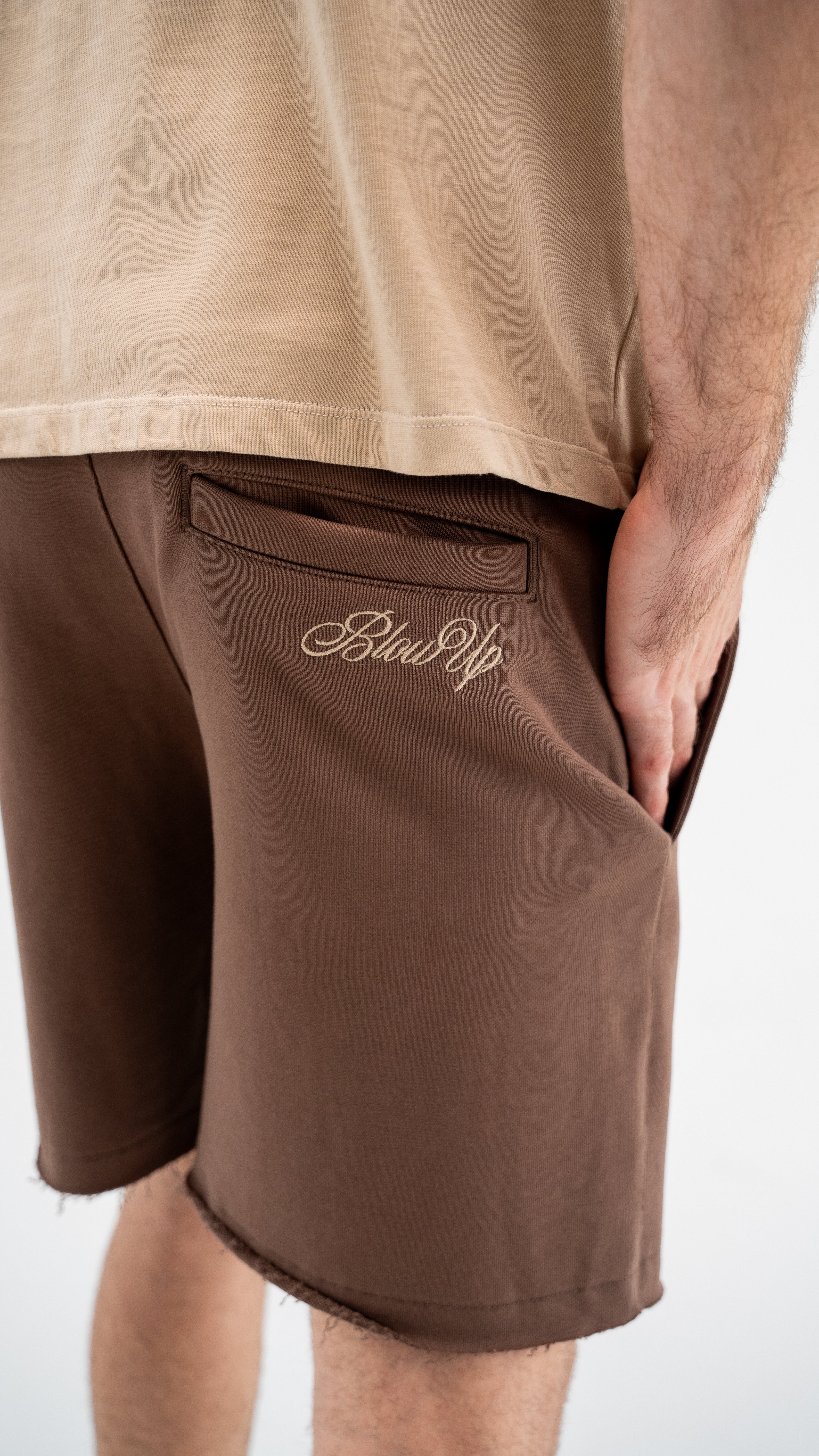 BM16-9010 - BROWM SHORT