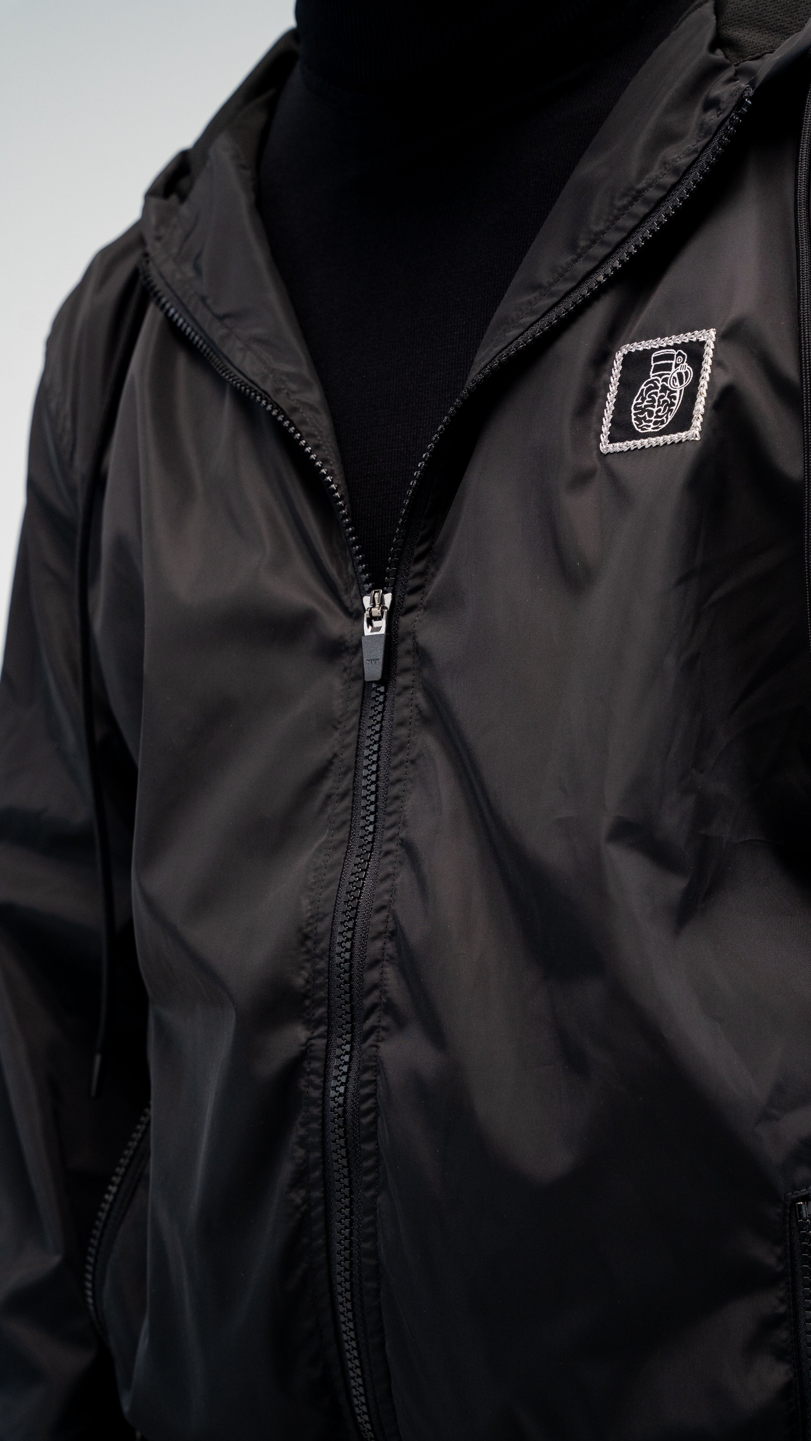 CH11-1100 - BLACK WINDBREAKER JACKET