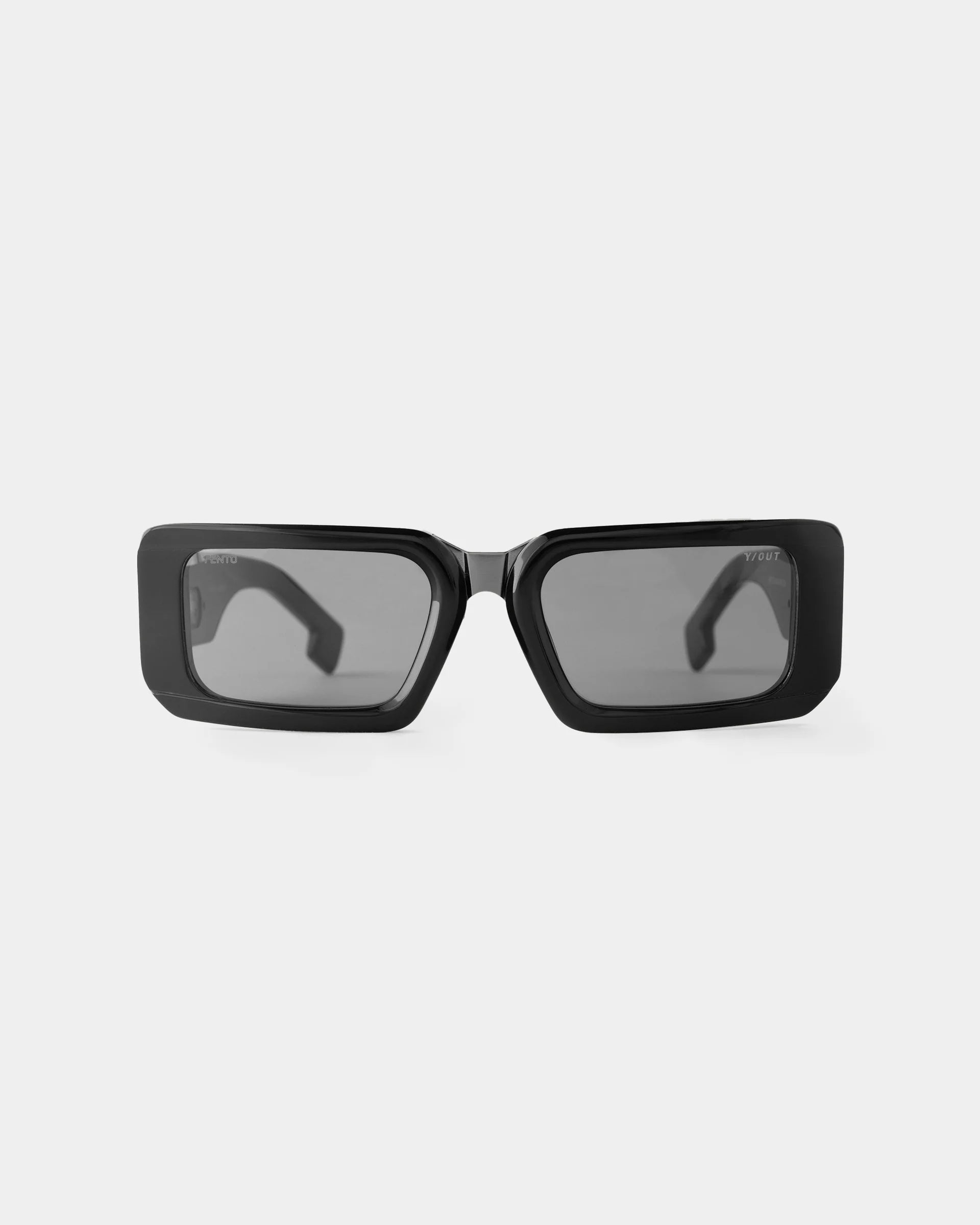 G1002 - GMT BLACK
