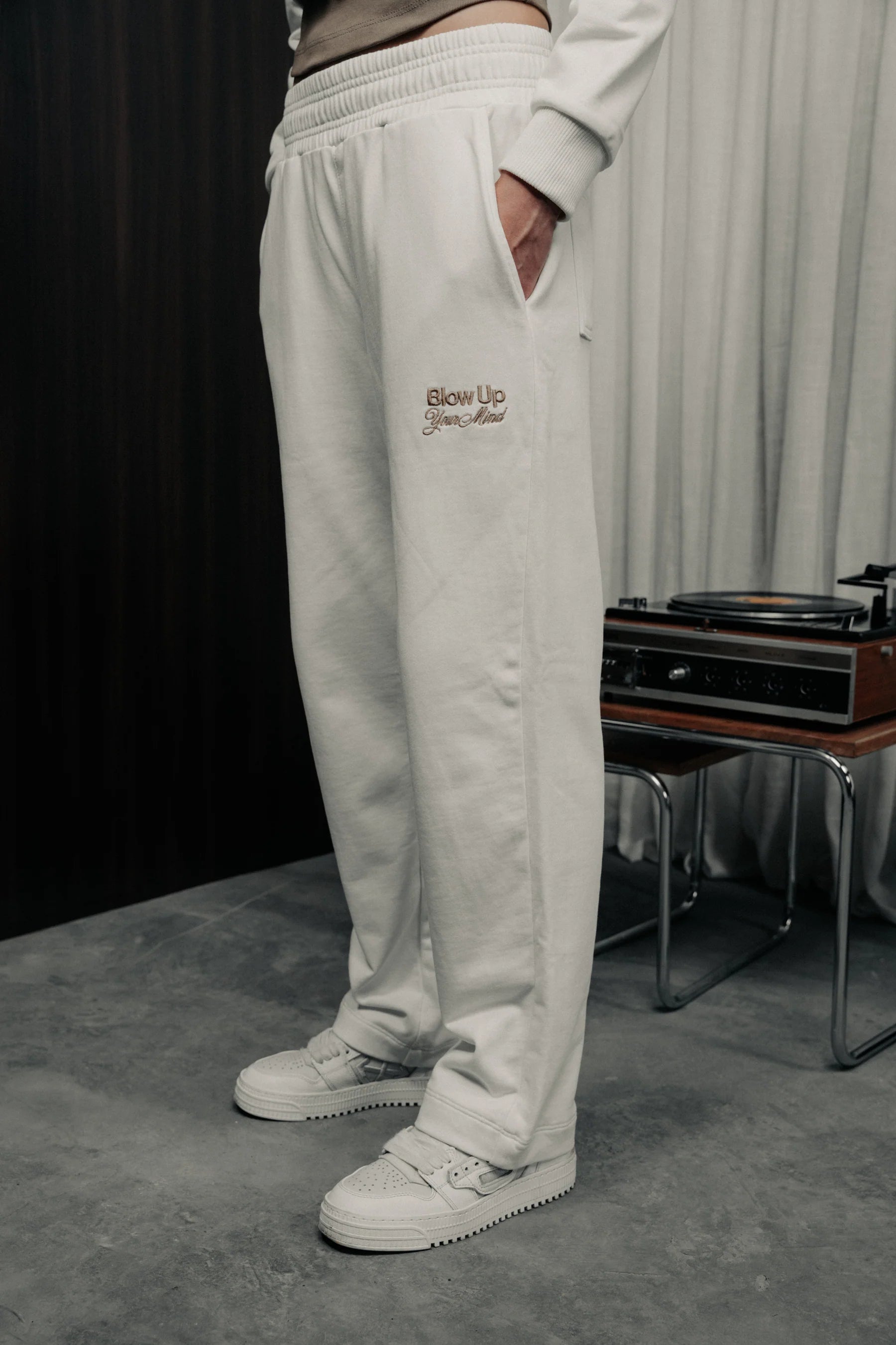 SD1M-1010 - IVORY WIDE LEG PANTS