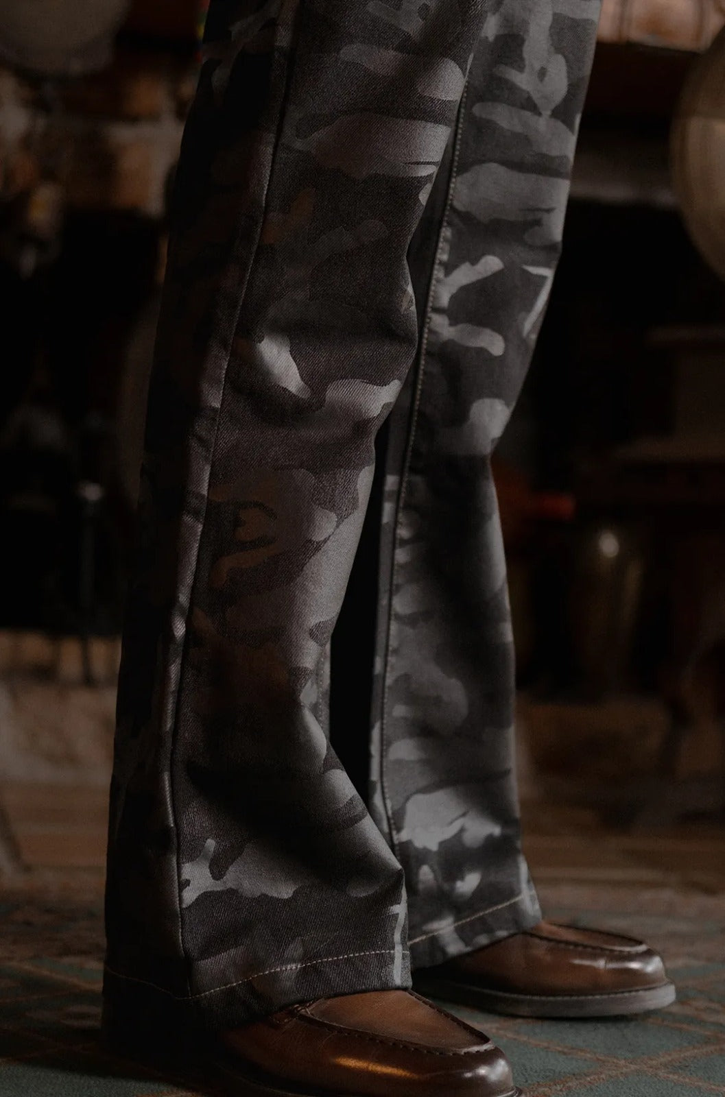 CWQ9-FLAREO - Classic Flare Jean Negro Camo