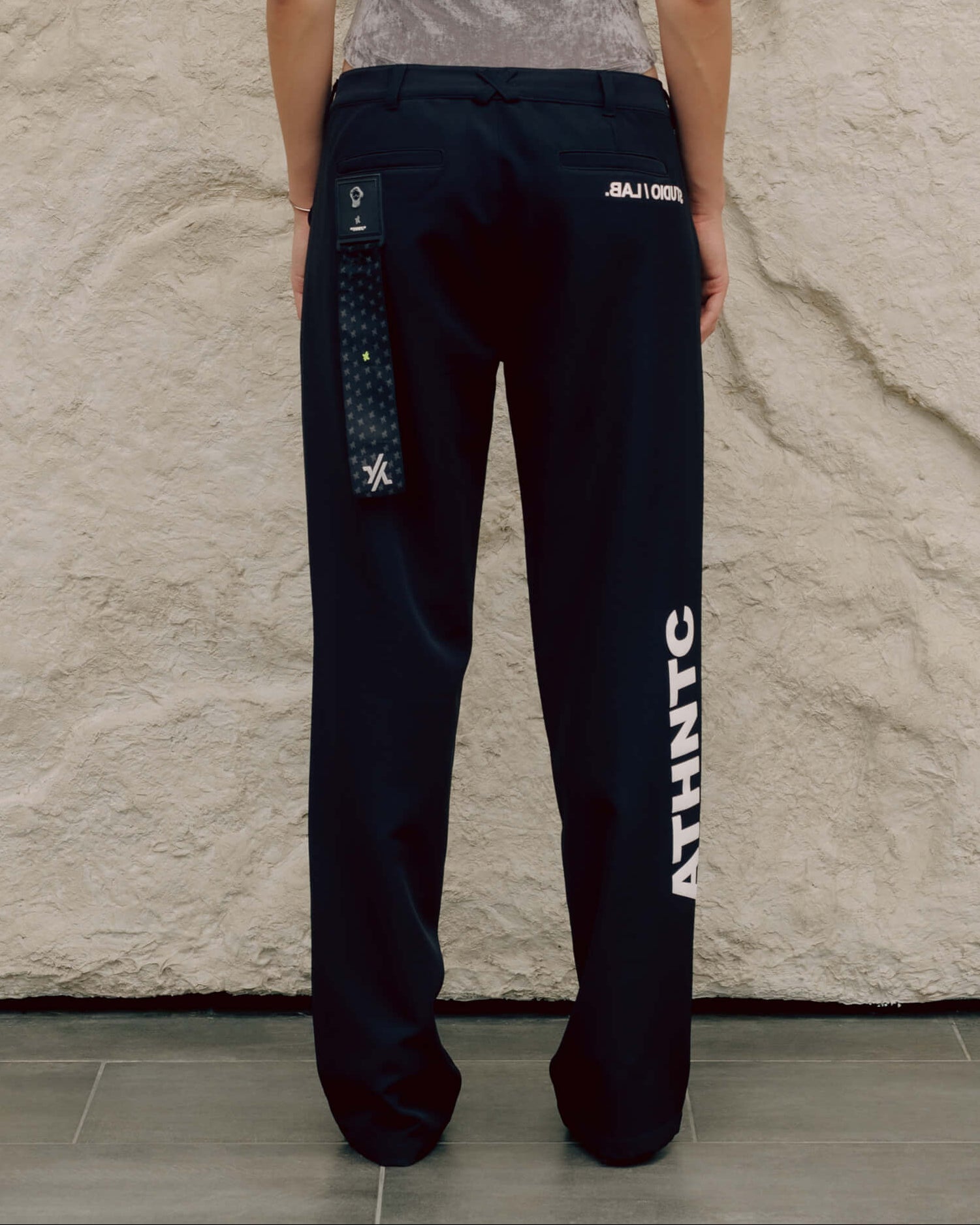 I2130 - TABLET PANT