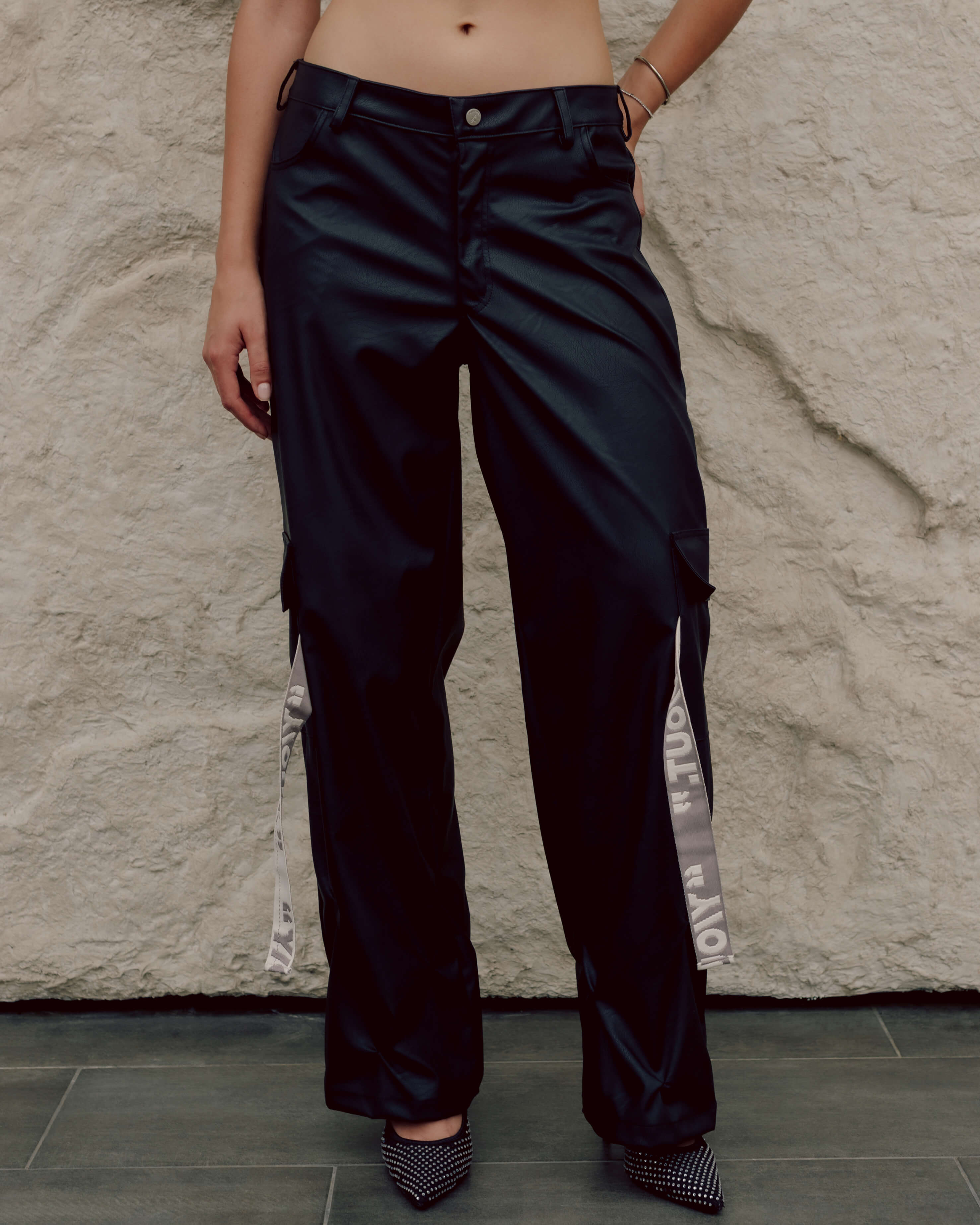 I2131 - NETBOOK PANT